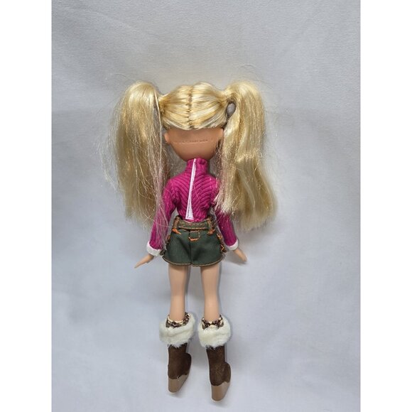 Bratz Campfire Cloe Doll 2005- Hair Cut- Read Information - Picture 4 of 16